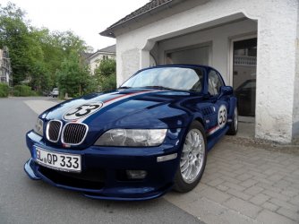 bmwz3blau.jpg