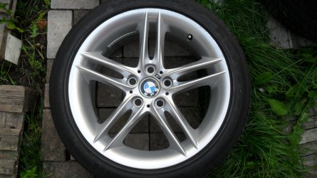 Vorne Rechts mit Beschädigung.JPG