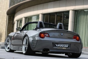 bmw_z4blis9b.jpg