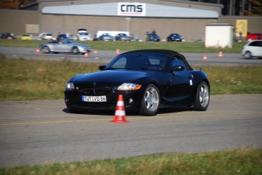 Airfield Neuhausen (13).JPG