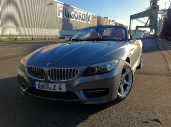 Z4 35is spacegrau walnuss 02m0.jpg