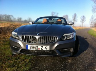 Z4 35is spacegrau walnuss 06m0.jpg