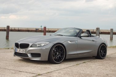 Z4 35is Cairbon 002.JPG
