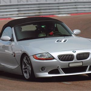 Z4 auf der Rennstrecke Dijon-Prenois