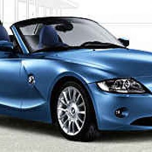 Z4 in Estorilblau