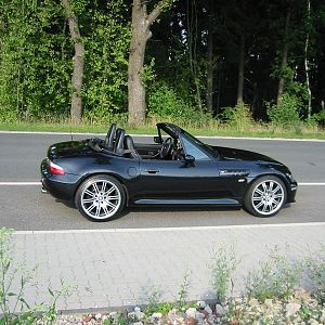 M-Roadster