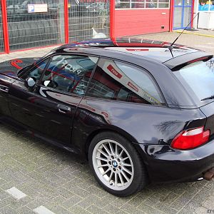 Batmobil von schräg links...