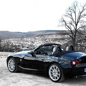 422i