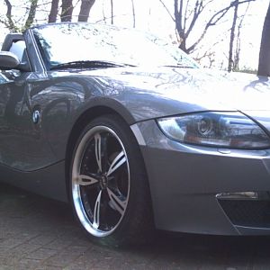 Z4 in Stratusgrau 4