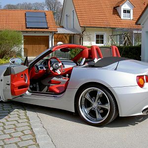 Z4 mit Z8 Leder, Alcantara und Carbon