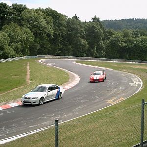 S3Raser parkt im Adenauer Forst