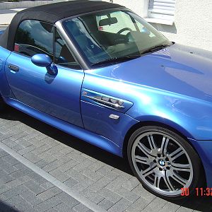 M-Kiemen + M-Spiegel mit 19" M3 Felgen