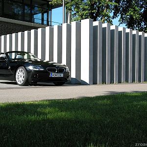 422i