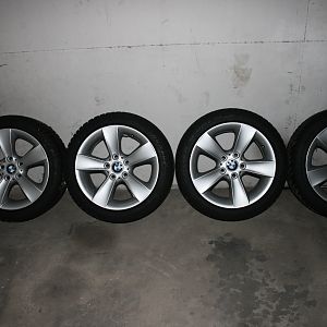 Winterreifen auf BMW Felge 105