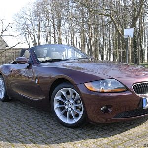 mein Z4 in merlot-rot