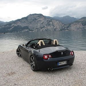 **Sunseeker** goes Quantum of Solace
