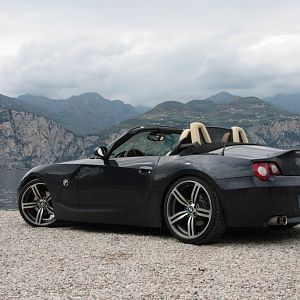 **Sunseeker** goes Quantum of Solace