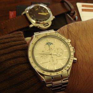 Speedmaster Moon Watch und PAM 127