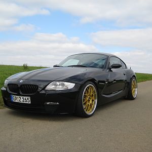 Z4_gold_001
