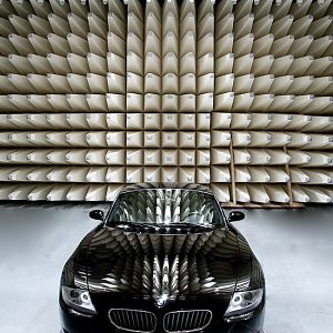 Z4 Coupe in Absorberhalle