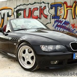 Z3 roadster vor Graffiti