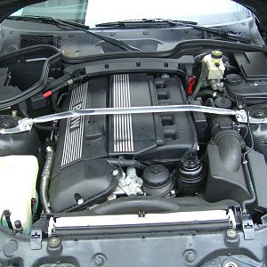 BMW_Z3_Domstrebe_1