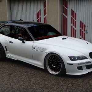 BMW Z3 Coupe 2.8L  White Sensation