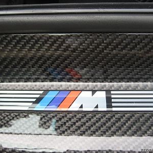 ///M Einstiegsleist in Carbon