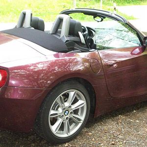 Z4 Roadster 2.2 offen am Wegesrand