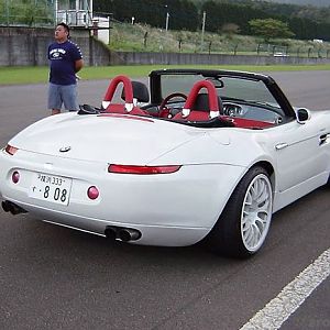 Z8 in Weiss