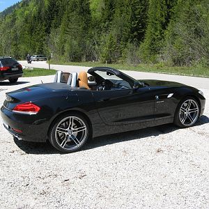 Z4_sDrive35i_1020x
