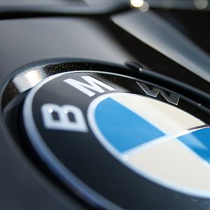 Z4_E89_BMW_Emblem_Motorhaube