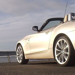 alois_buecker_elena_buecker_bmw_z4_s-drive_35i_3_6_12-04