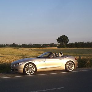 july_25th_2012_elena_buecker_alois_buecker_bmw_z4_35i_orion_roadster_layby5