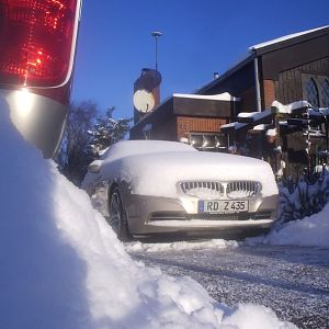 dec_6th_2012_2_alois_buecker_elena_buecker_1_st_snow