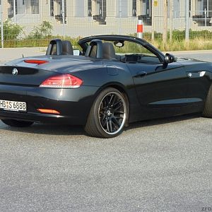 23i
