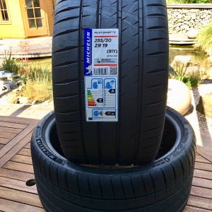 Michelin Pilot Sport 4S