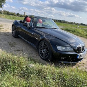 BMW Z3 2.2i Individual Front/Seite
