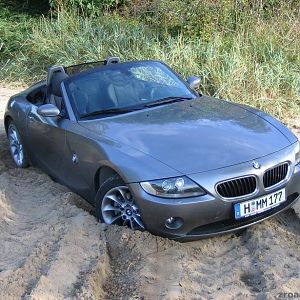 003_Z4spieltmitSand