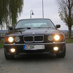 BMW 750iA E32