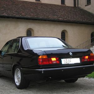 BMW 750iA E32