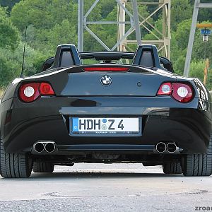 422i
