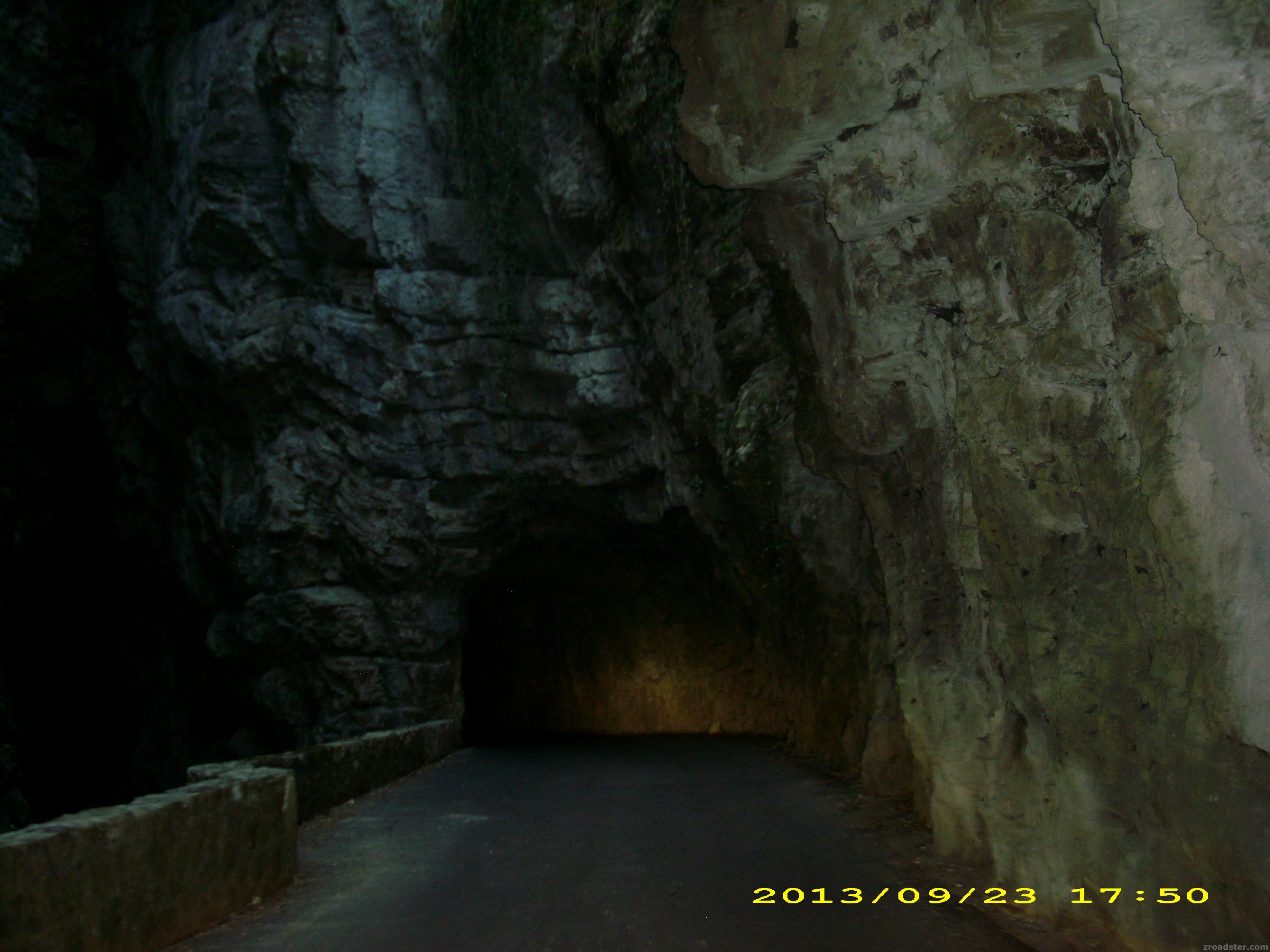 08-Tunnel