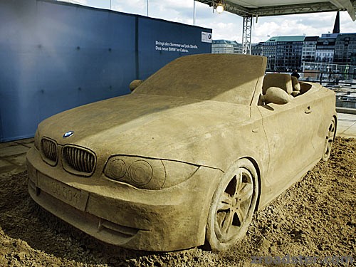 1er Cabrio aus Sand............