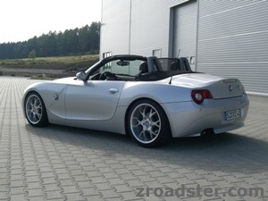 2hot4y Roadster