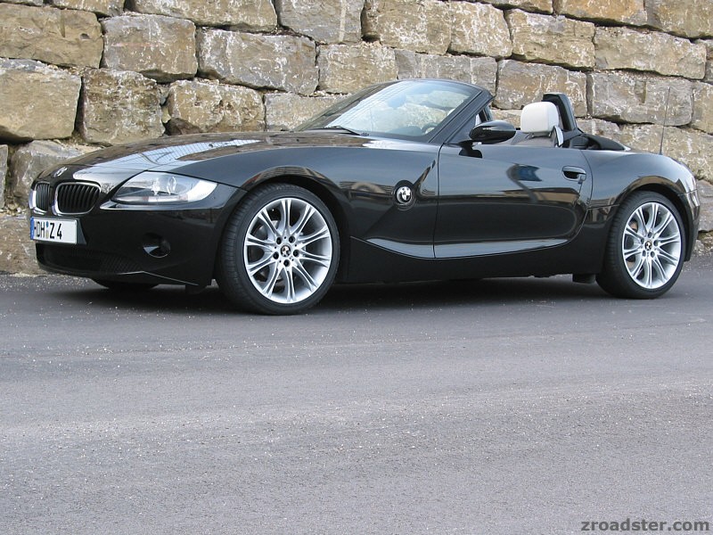 422i