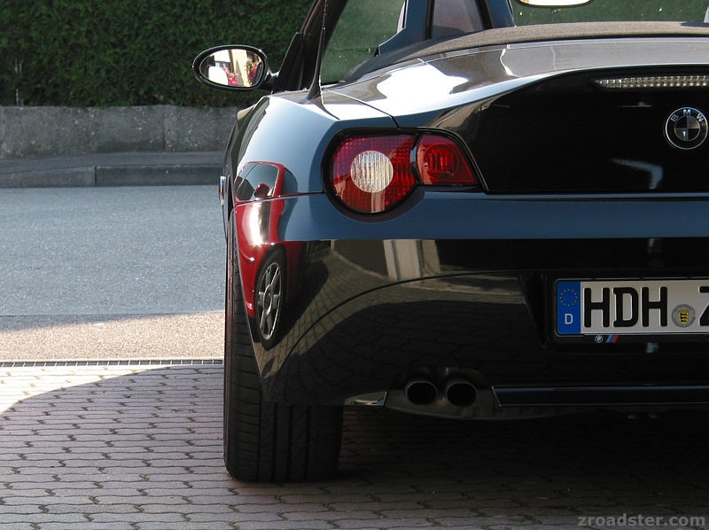 422i