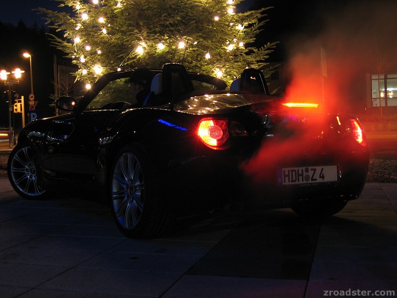 422i