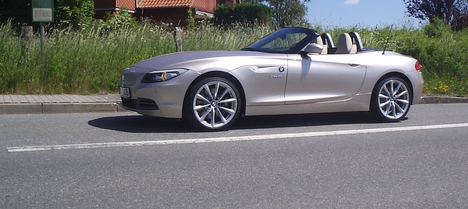 alois_buecker_elena_buecker_bmw_z4_s-drive_35i-layby