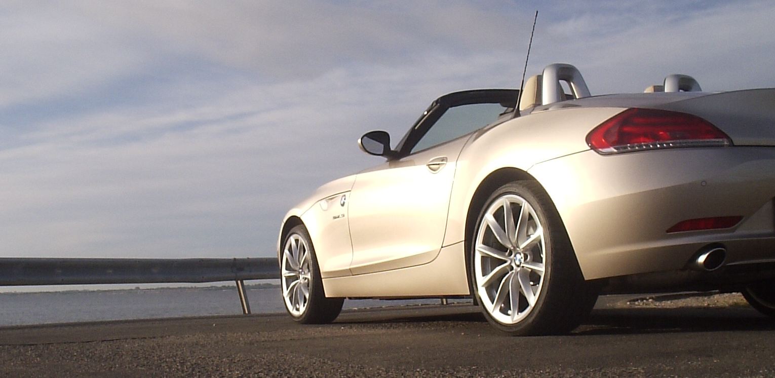 alois_buecker_elena_buecker_bmw_z4_s-drive_35i_3_6_12-04
